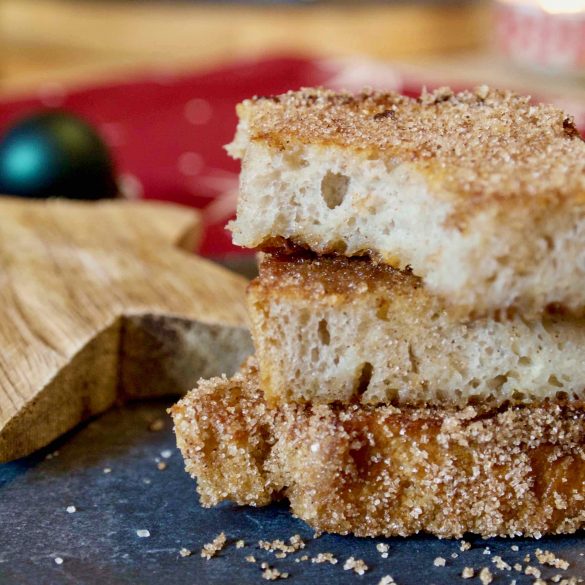 Bacalhau à Brás - Portugiesischer Stockfisch mit Ei und Kartoffeln Bacalhau à Brás - Portugiesischer Stockfisch mit Ei und Kartoffeln