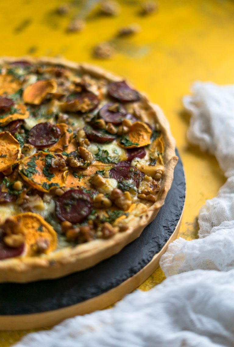 Chorizo-Süßkartoffel-Tarte mit Manchego-Käse - Fernwehküche Chorizo-Süßkartoffel-Tarte mit Manchego-Käse - Fernwehküche